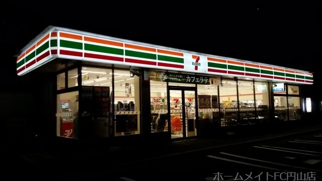 コンビニ　セブンイレブン札幌八軒5条西店（コンビニ）まで282m