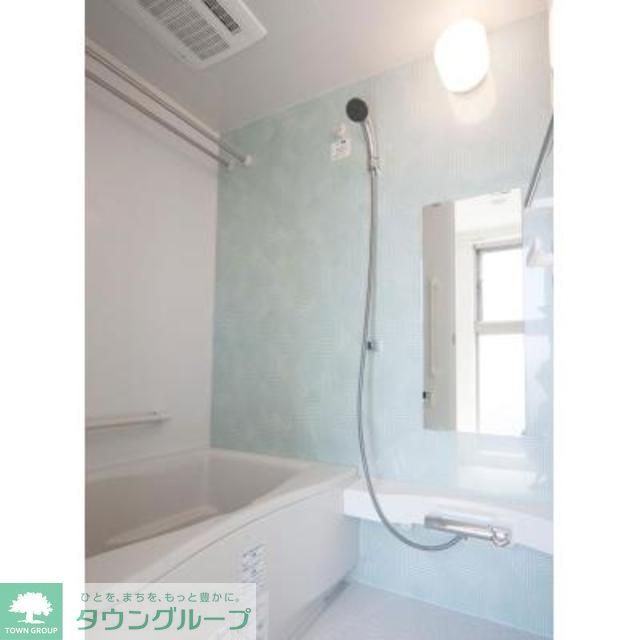 バス・シャワールーム　※写真は同タイプ住戸です。