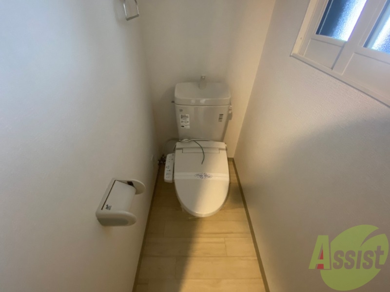 トイレ　トイレです。ウォシュレット付を探している方、おすすめです。