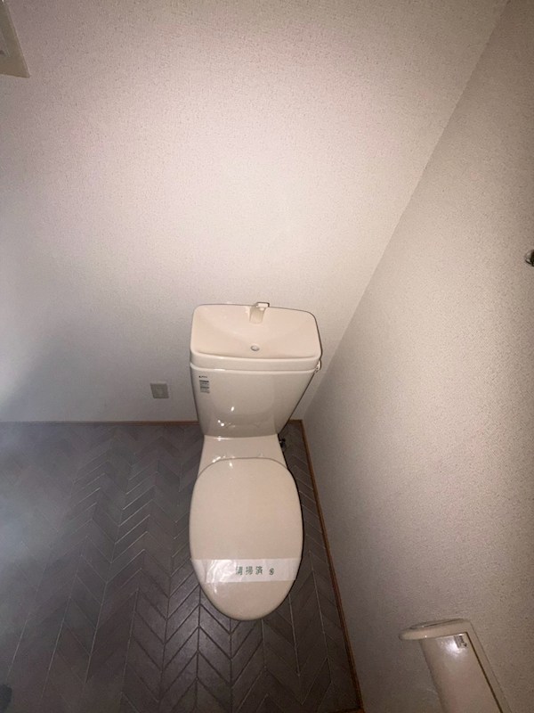 ザ・ケイブ・アイカワのトイレ写真