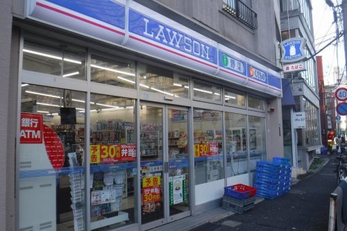 コンビニ　ローソン・スリーエフ新宿上落合１丁目店（コンビニ）まで236m