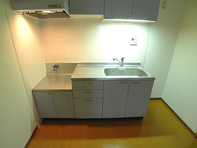 キッチン　キッチンはガスコンロ設置可