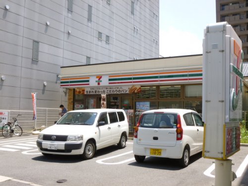 コンビニ　セブン－イレブン 名古屋千代田３丁目店（コンビニ）まで528m