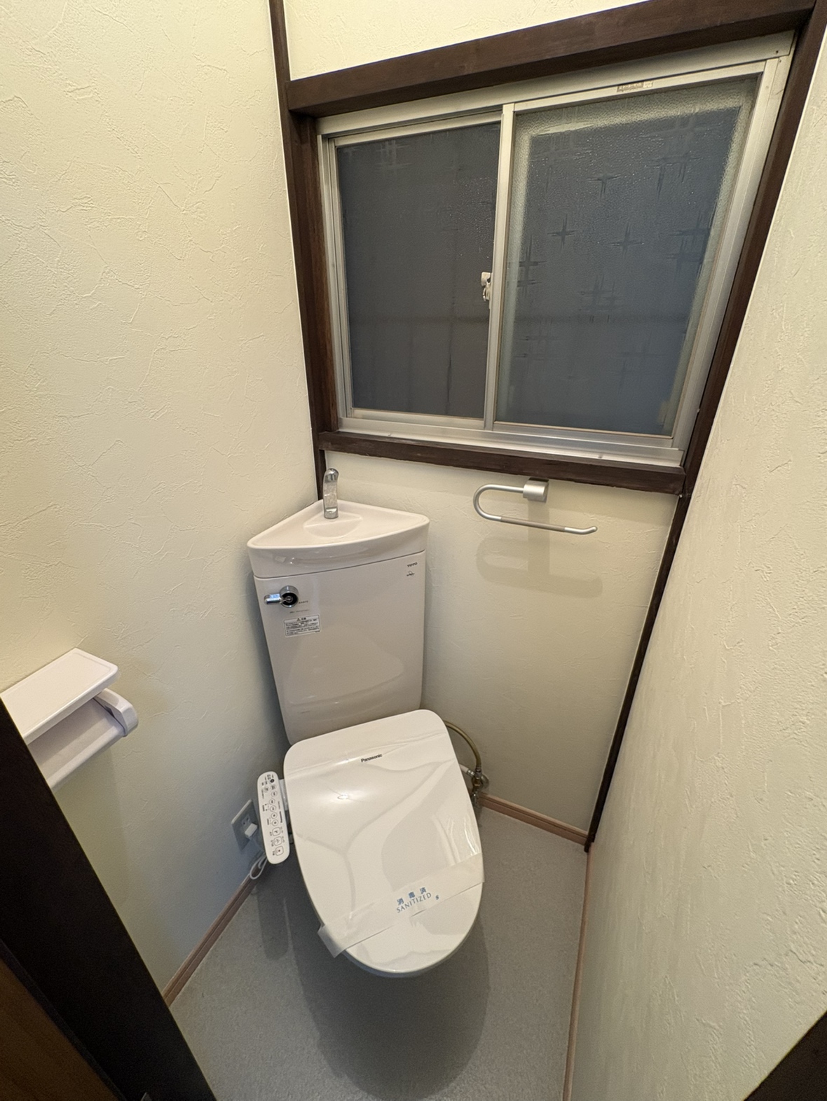東大阪市横小路1-1-4 貸家のトイレ写真
