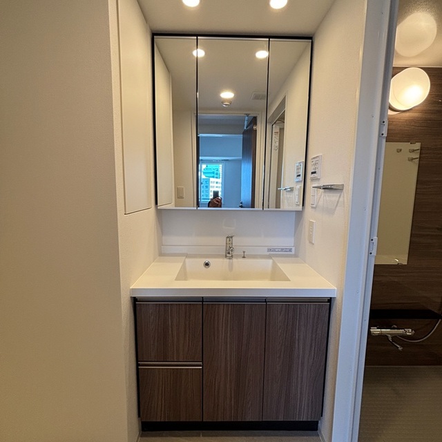 洗面設備　※写真は同タイプ住戸です。