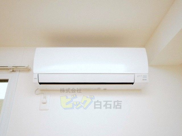 その他設備　夏も快適なエアコン付きです♪