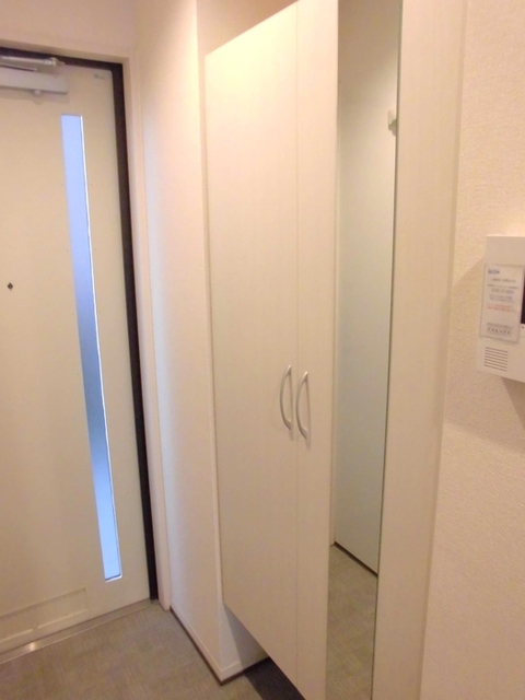 玄関　シューズボックス