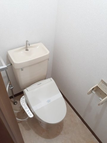 トイレ　トイレもきれいです