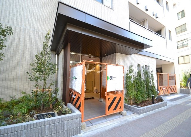 ヴェルデュール高田馬場の外観写真