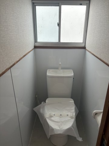 東大阪友井1丁目 戸建のトイレ写真