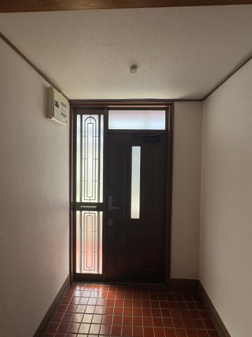 東大阪友井1丁目 戸建の玄関写真