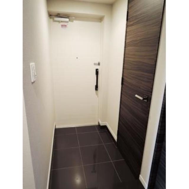 玄関　※写真は同タイプ住戸です。