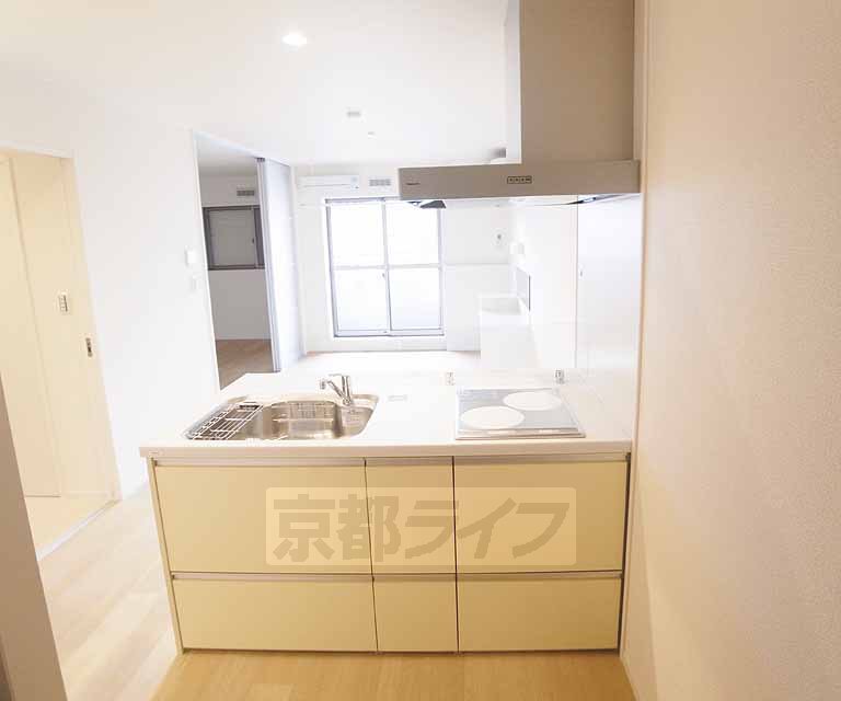 ラシーネ五條のキッチン写真