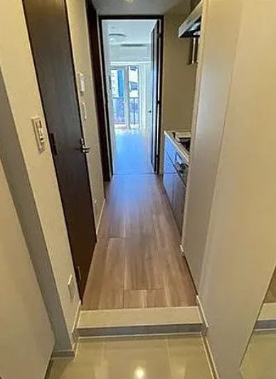 玄関　参考写真：別部屋タイプ