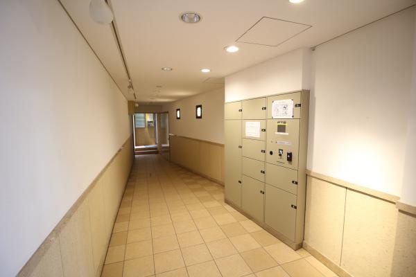 東急東横線 代官山駅 徒歩4分 6階建 築16年の外観写真