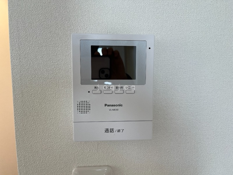 セキュリティ　モニター付きインターホン