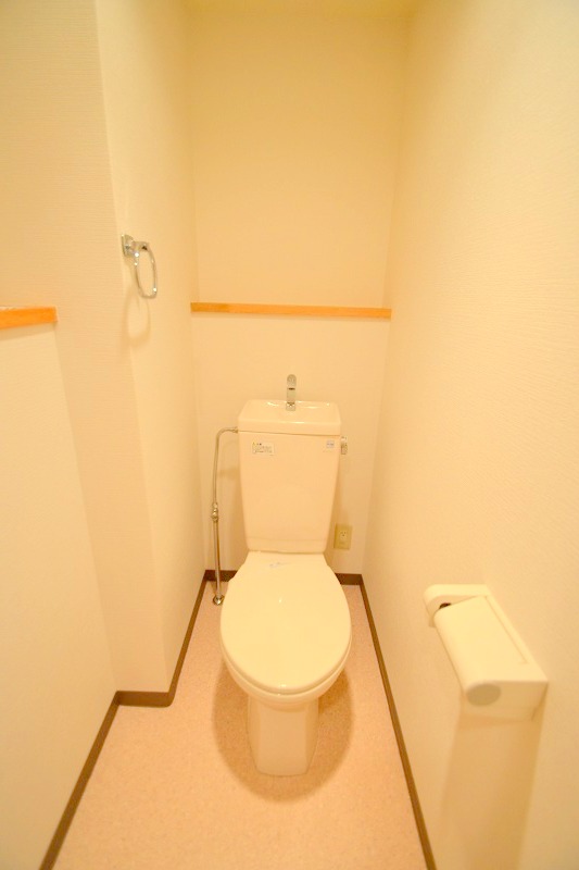 メゾン中野駅前のトイレ写真