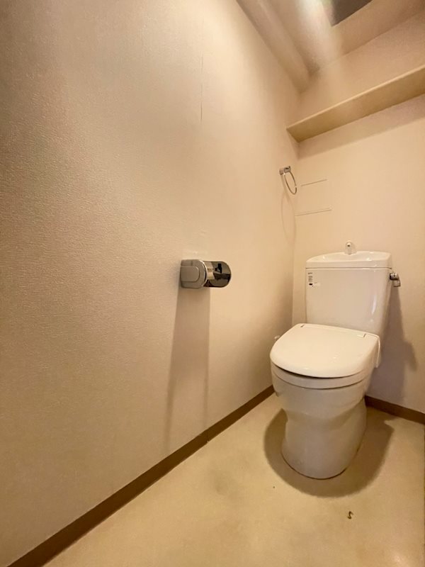 クオーレ三宮弐番館のトイレ写真
