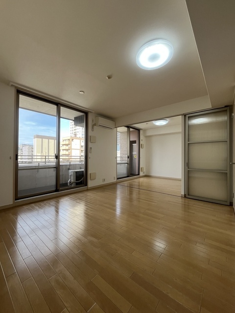 アルス心斎橋の居間写真