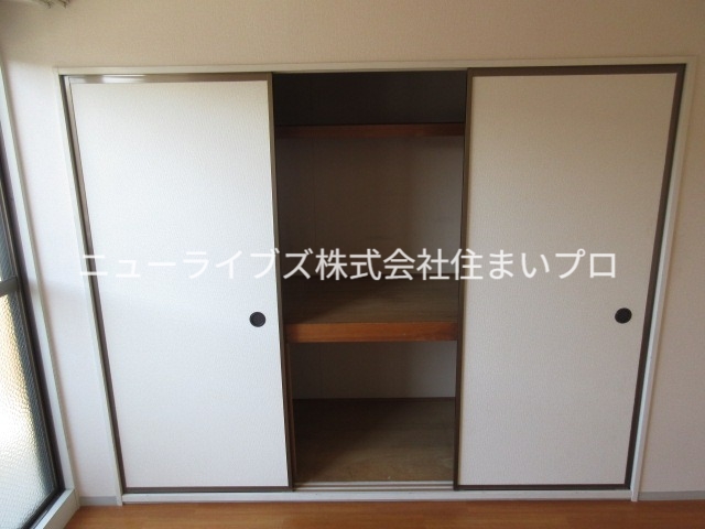 アムールワイアンドエヌの内装写真