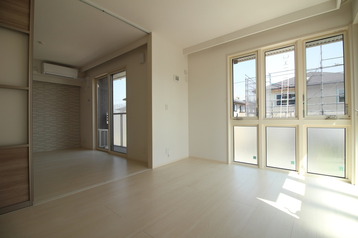 D-room花畑参番館の居間写真