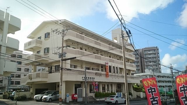 郵便局　小禄泉原郵便局（郵便局）まで500m