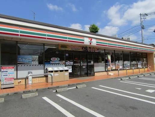 コンビニ　セブンイレブン 北区浮間中央通り店（コンビニ）まで427m