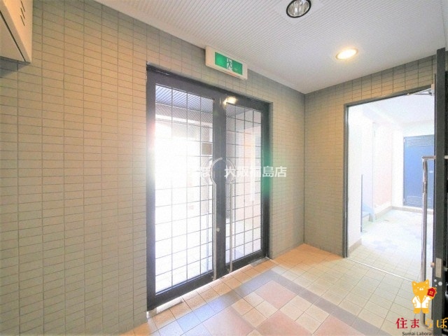 エントランス　共用部の印象も大切に