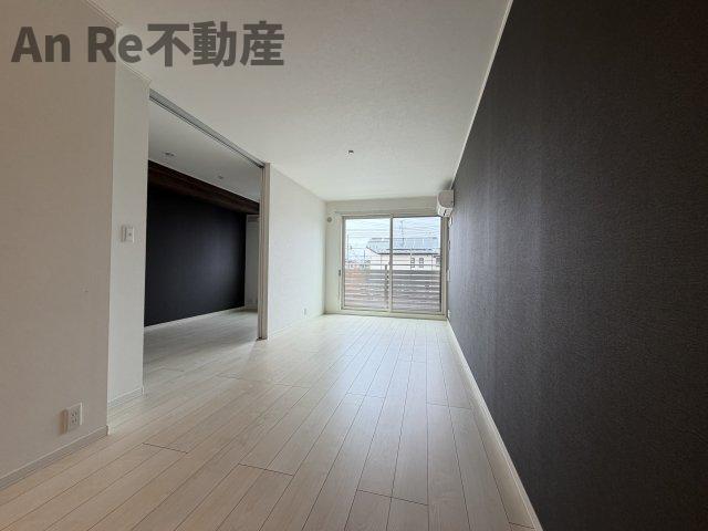 埼玉高速鉄道 戸塚安行駅 徒歩25分 2階建 築4年の居間写真