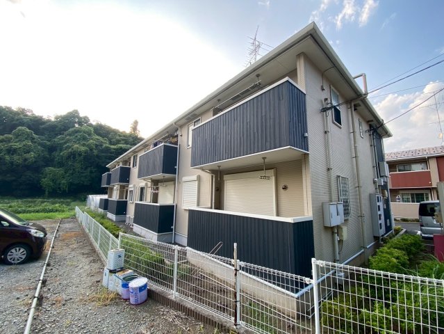 ＪＲ総武本線 佐倉駅 バス乗車時間：1分 最寄りバス停で下車 徒歩3分 築18年