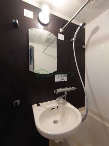 洗面設備　別部屋同タイプ部屋の参考写真となります。