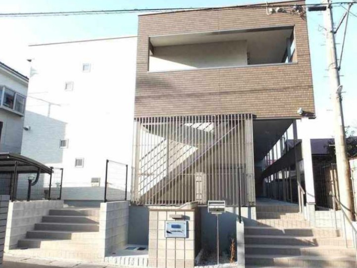 小田急江ノ島線 善行駅 徒歩10分 築11年