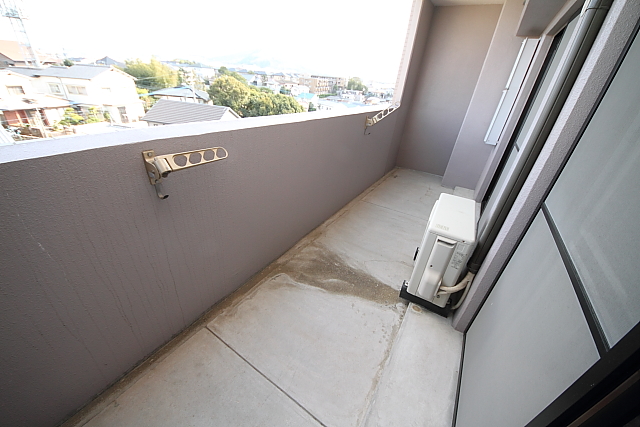 地下鉄七隈線 金山駅 徒歩14分 9階建 築24年の内装写真