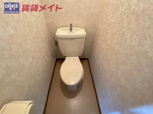【伊勢市小俣町明野のマンションのトイレ】