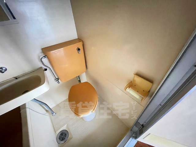 【大阪市生野区新今里のマンションのトイレ】