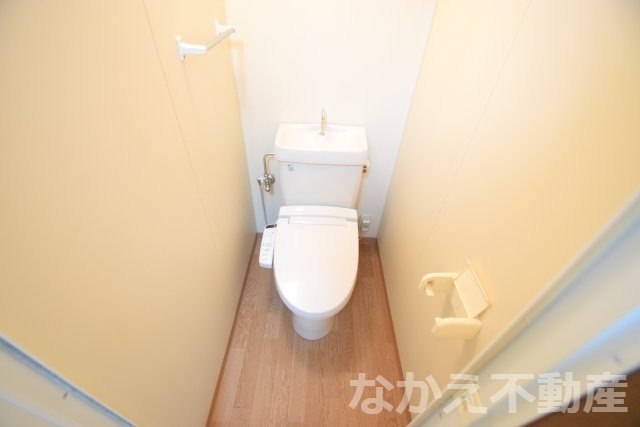 【阿南市那賀川町赤池のマンションのトイレ】