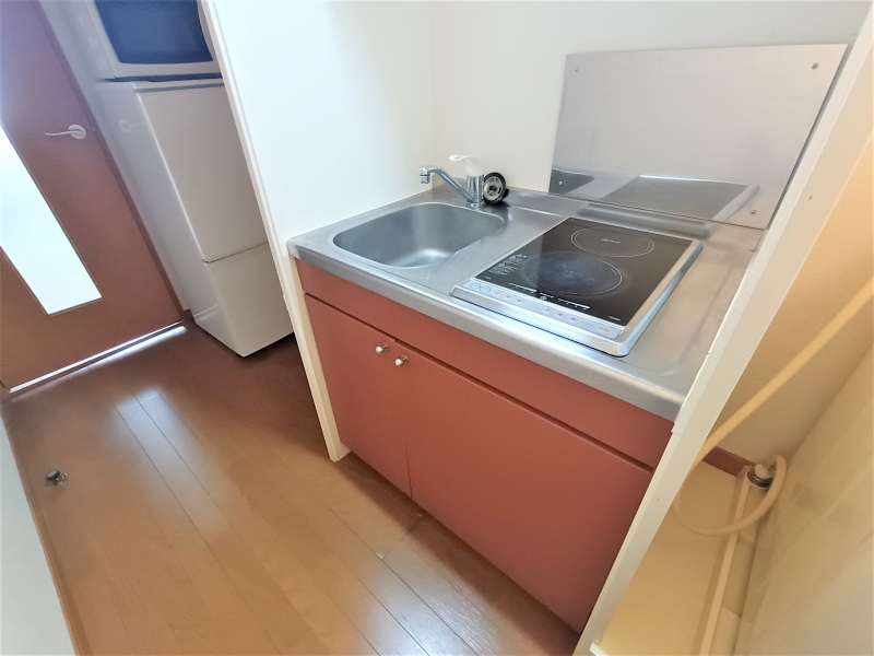 キッチン　コンロは２口コンロです。