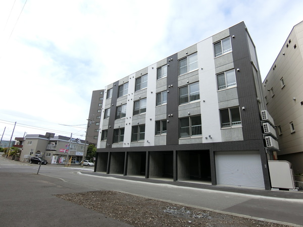 北海道札幌市厚別区厚別中央三条４（マンション）の賃貸物件の外観