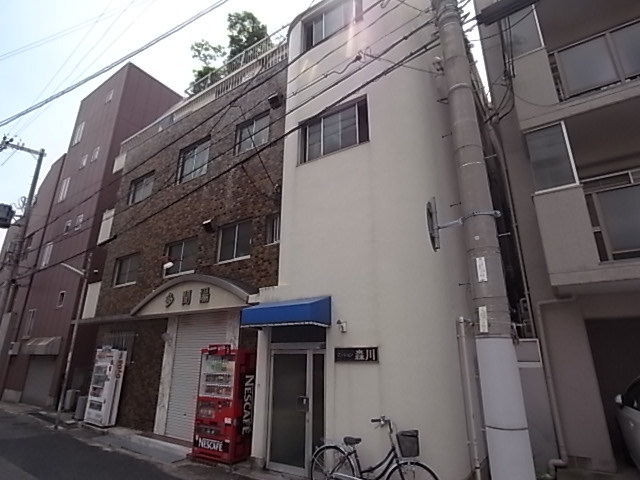 神戸市中央区多聞通のマンションの建物外観