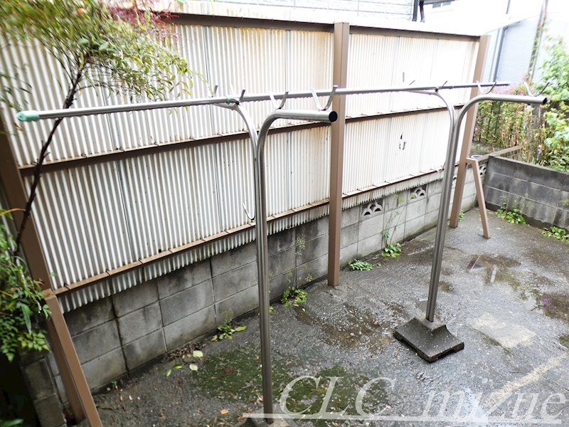 【江戸川区篠崎町のアパートのバルコニー】