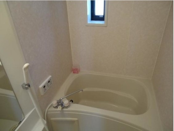 バス・シャワールーム　便利な追焚機能付き