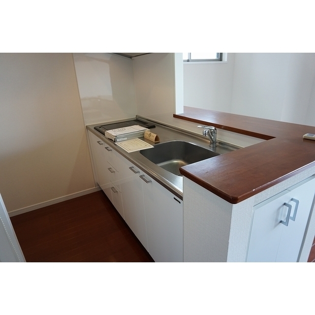 キッチン　同タイプの写真です。