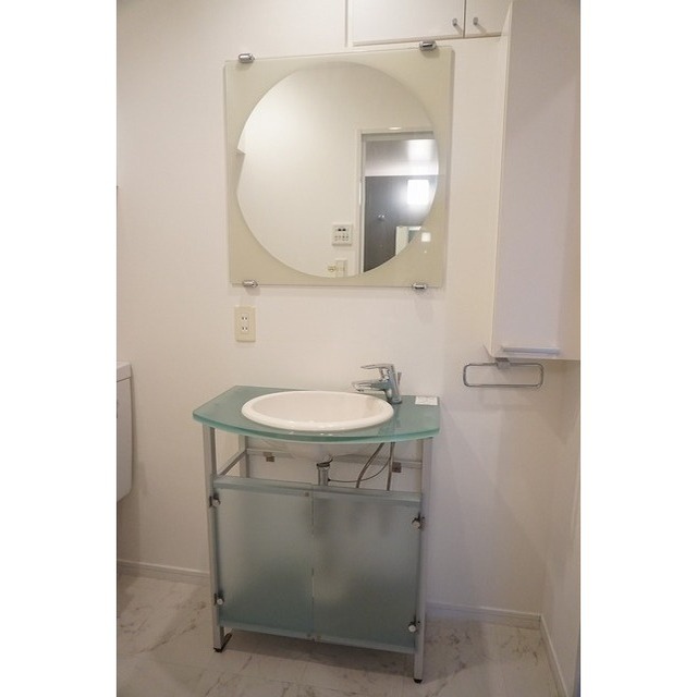 洗面設備　同タイプの写真です。