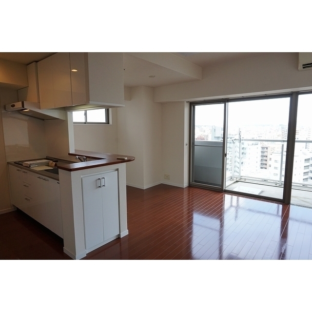 居室・リビング　同タイプの写真です。