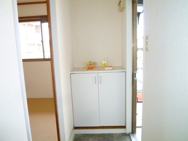 玄関　備品は付きません