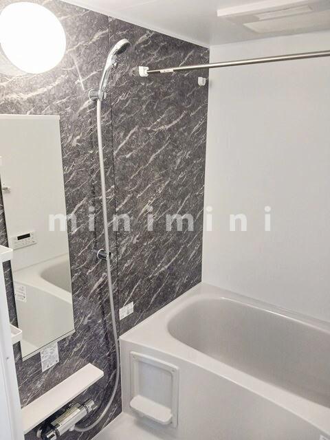 バス・シャワールーム　※写真は同シリーズ類似物件を含む為現況優先とさせて頂きます