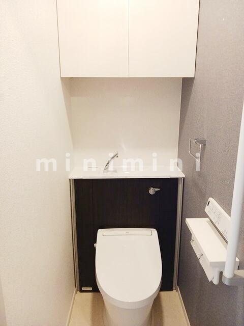 トイレ　※写真は同シリーズ類似物件を含む為現況優先とさせて頂きます