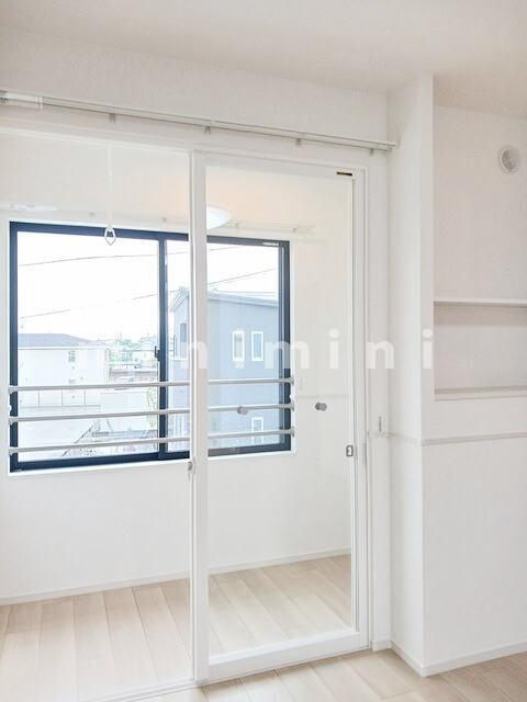 バルコニー　※写真は同シリーズ類似物件を含む為現況優先とさせて頂きます