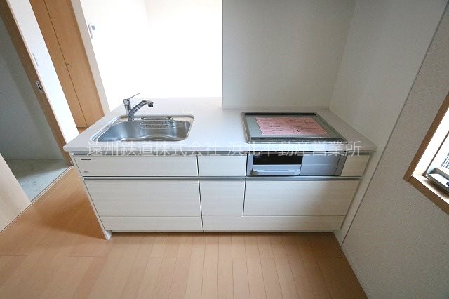 キッチン　同タイプ201号室の写真です。