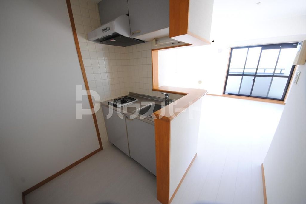 居室・リビング　キッチン